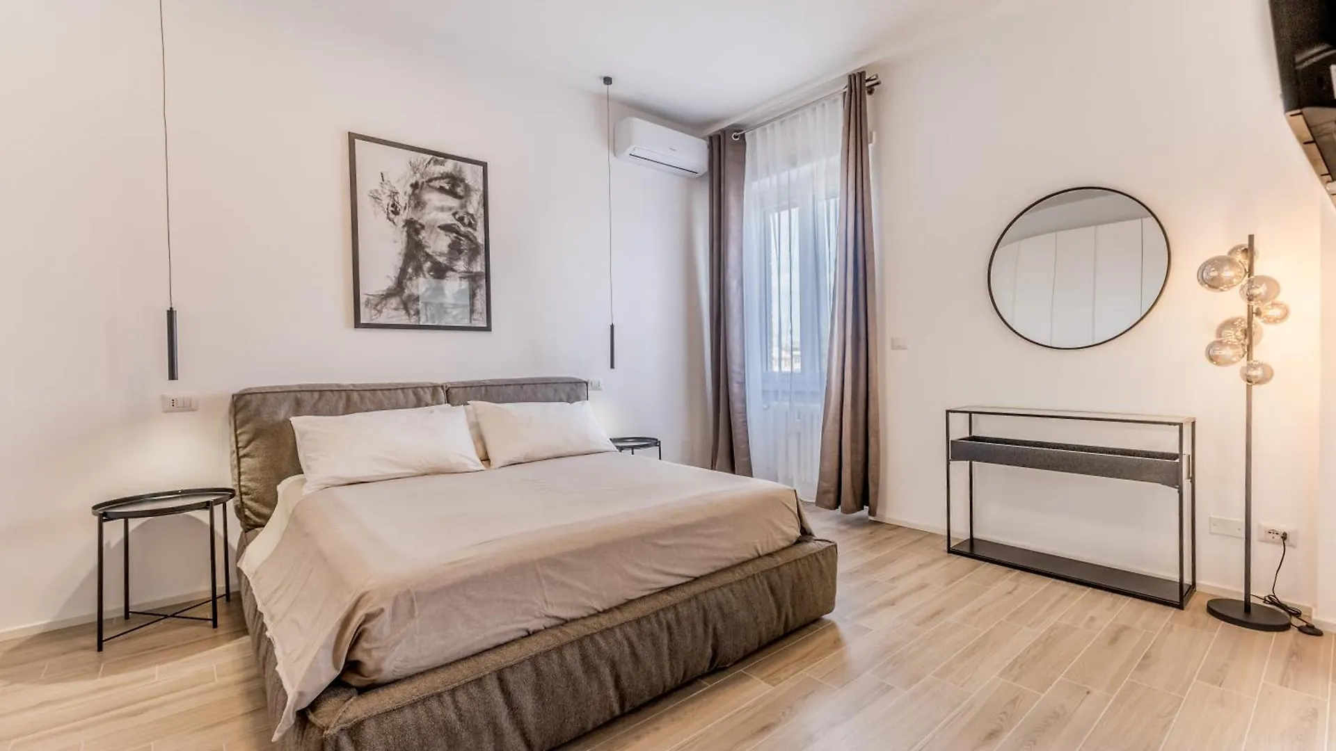 Domus Urbe Piramide Apartment Rome Italy